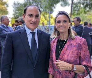 Mercedes León Lozano ha tenido la oportunidad de departir con el alcalde de Sevilla sobre los retos compartidos entre ciudad y universidad