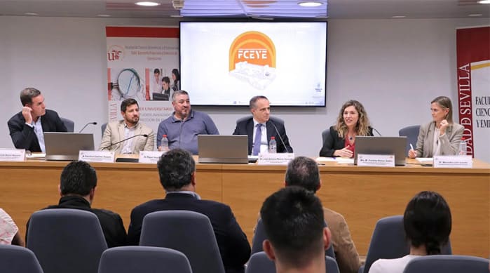 Mercedes León Lozano ha tenido la oportunidad de departir con el alcalde de Sevilla sobre los retos compartidos entre ciudad y universidad