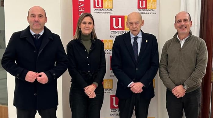 Mercedes León Lozano ha tenido la oportunidad de departir con el alcalde de Sevilla sobre los retos compartidos entre ciudad y universidad