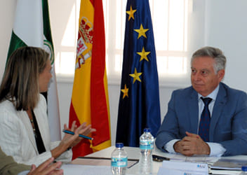 Pilar Cosentino aborda las claves para liderar una multinacional andaluza sin perder sus raíces